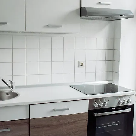 Apartment Zentral, Ruhig, 4personen, Balkon, Waschmaschine Chemnitz