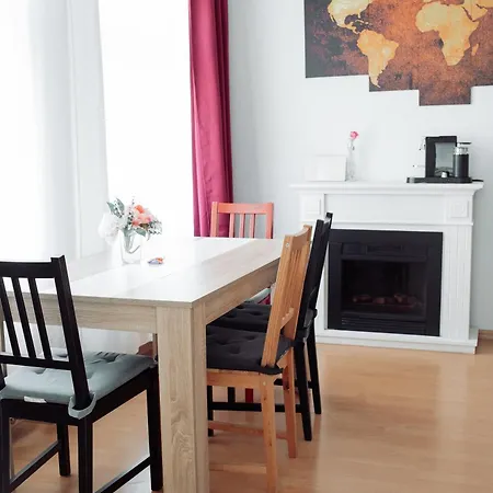 Zentral, Ruhig, 4personen, Balkon, Waschmaschine *