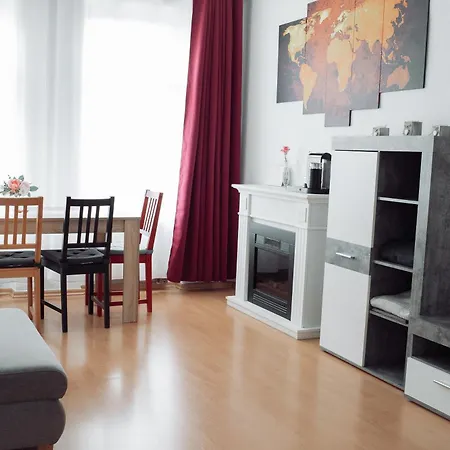 Zentral, Ruhig, 4personen, Balkon, Waschmaschine Chemnitz (Saská Kamenice)
