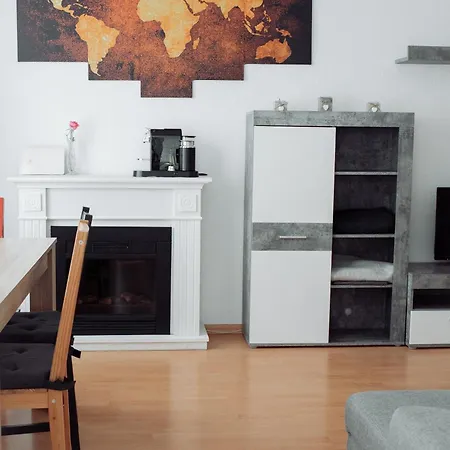 Zentral, Ruhig, 4personen, Balkon, Waschmaschine Apartment